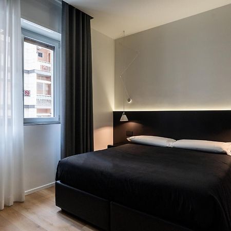 Contemporaneamente 147 - Modern & Comfort Rooms Bari Esterno foto