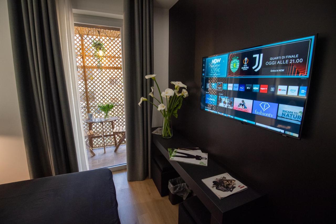 Contemporaneamente 147 - Modern & Comfort Rooms Bari Esterno foto
