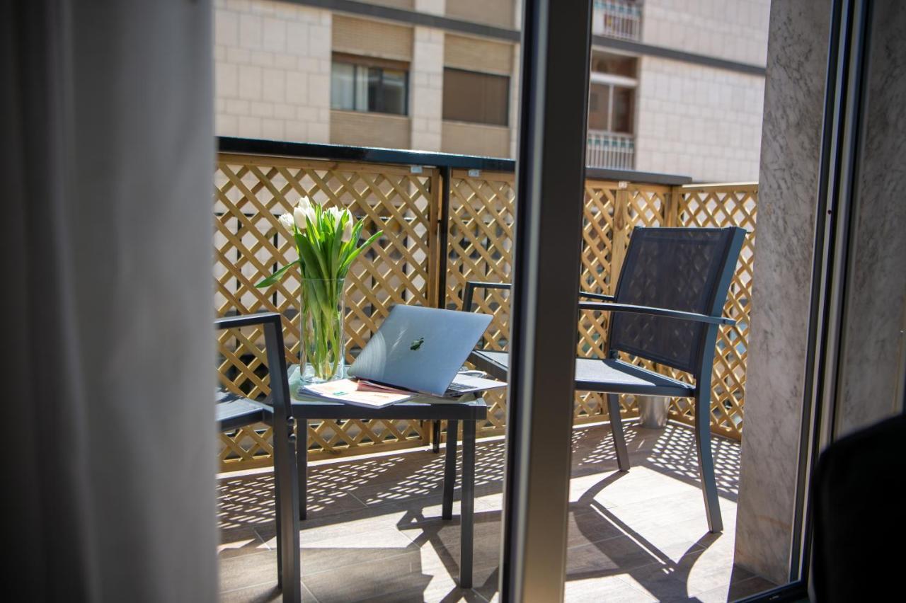 Contemporaneamente 147 - Modern & Comfort Rooms Bari Esterno foto
