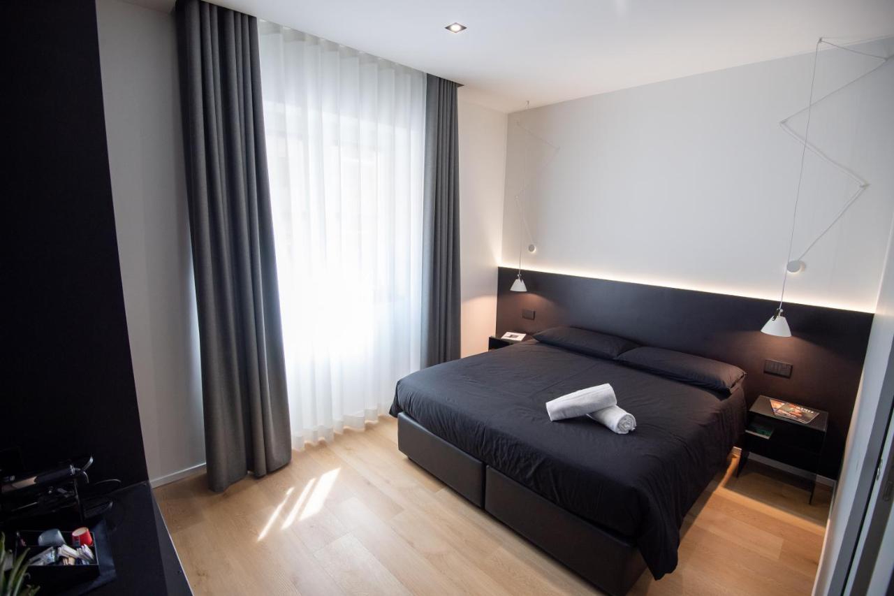 Contemporaneamente 147 - Modern & Comfort Rooms Bari Esterno foto