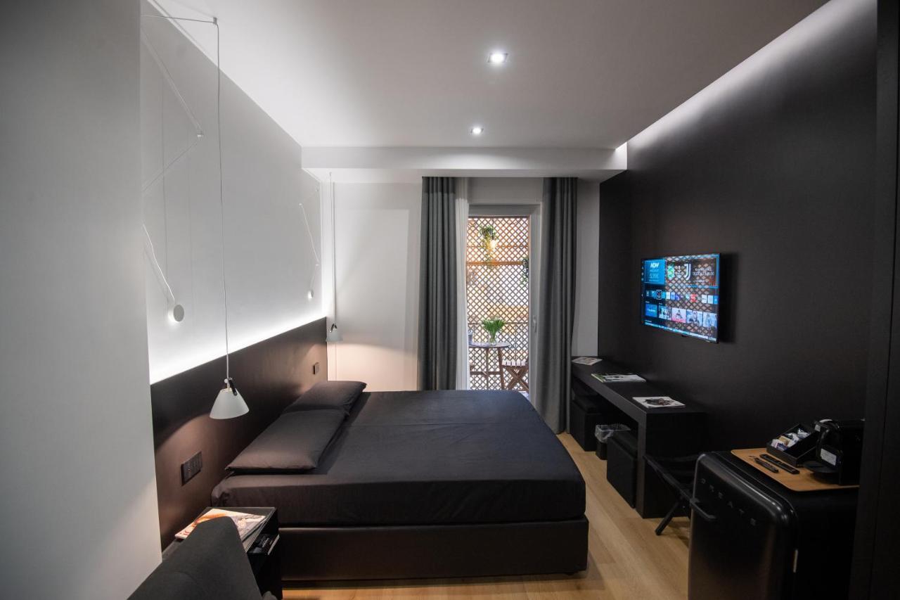 Contemporaneamente 147 - Modern & Comfort Rooms Bari Esterno foto