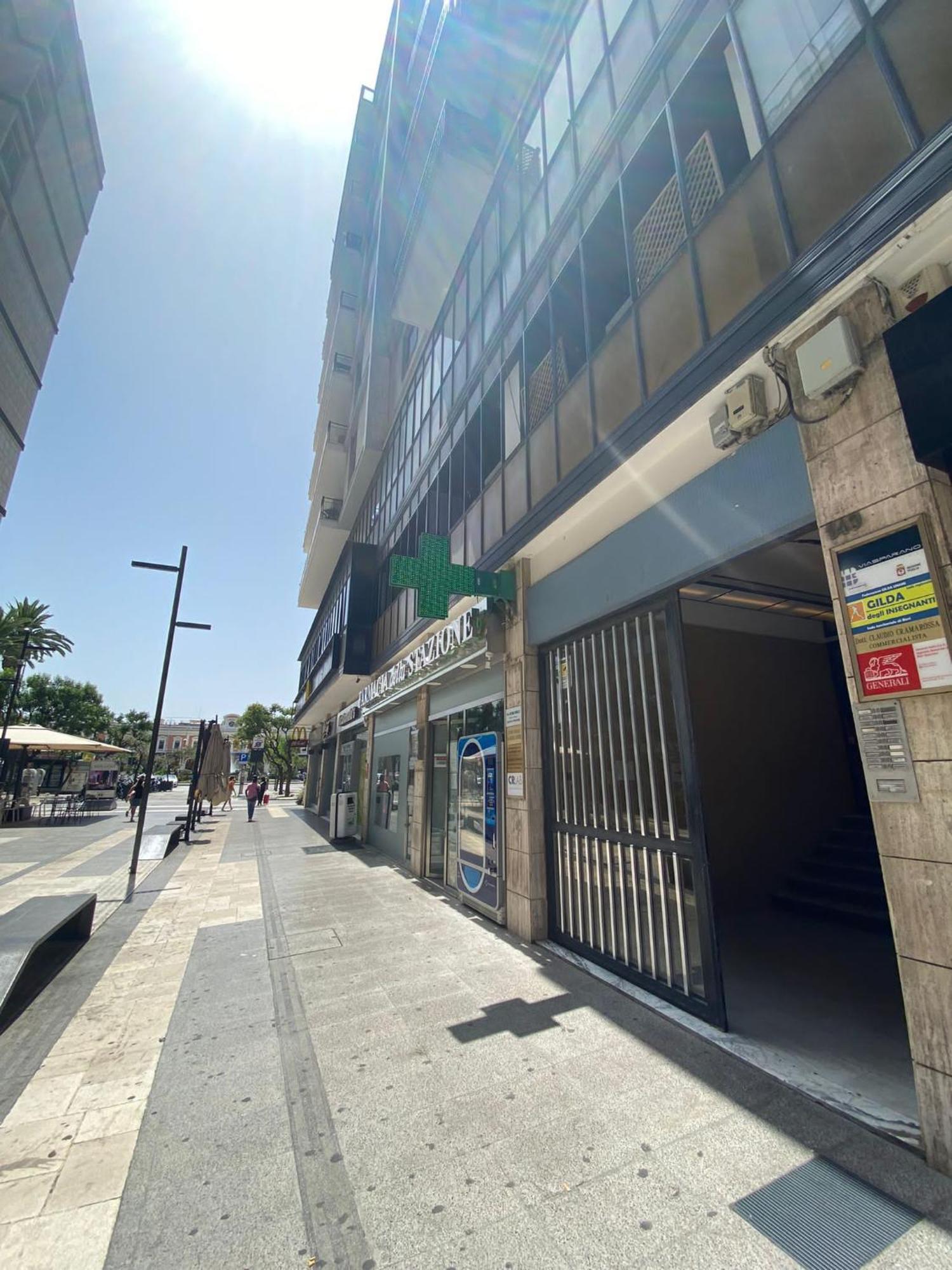 Contemporaneamente 147 - Modern & Comfort Rooms Bari Esterno foto